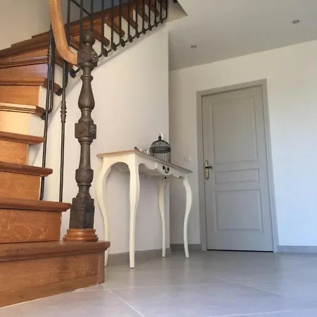 Maison De Charme Avec Grand Jardin, 4 Chambres, 3 Salles De Bain, Garage, Wifi, Cheminee Et Terrasse - Fr-1-497-115 Saint-Denis-de-Villenette