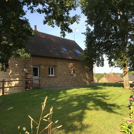 Maison Spacieuse A St Denis De Villenette Avec Jardin Clos - Fr-1-497-115 Prázdninový dům