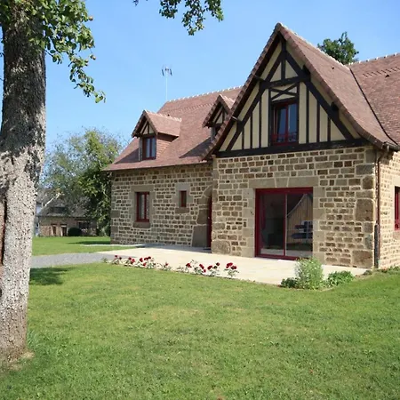 Casa vacanze Charmante Maison Avec Jardin Clos Et Cheminée, Idéale En Famille - Fr-1-497-115