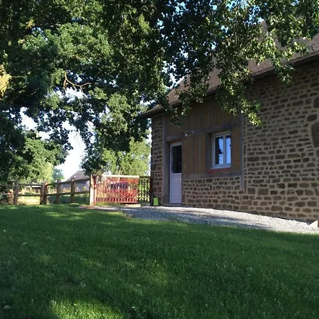 Charmante Maison Avec Jardin Clos Et Cheminée, Idéale En Famille - Fr-1-497-115 * Saint-Denis-de-Villenette