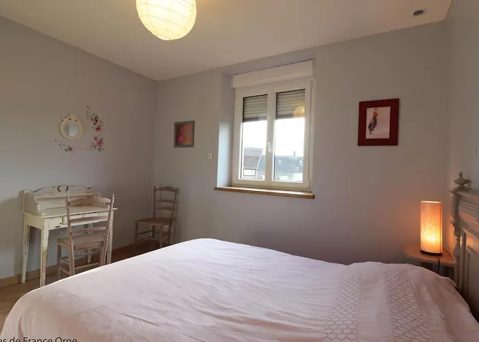 Charmante Maison Avec Jardin Clos Et Cheminée, Idéale En Famille - Fr-1-497-115 Saint-Denis-de-Villenette