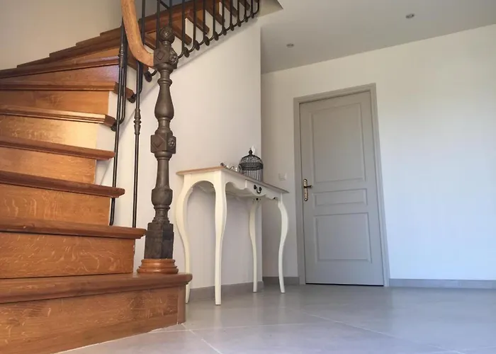 Charmante Maison Avec Jardin Clos Et Cheminée, Idéale En Famille - Fr-1-497-115 *